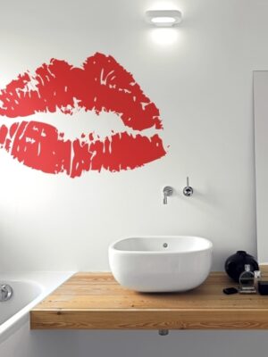 3917.jpg Vinilo decorativo beso pintalabios