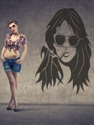4099.jpg Vinilo decorativo retrato chica fumando