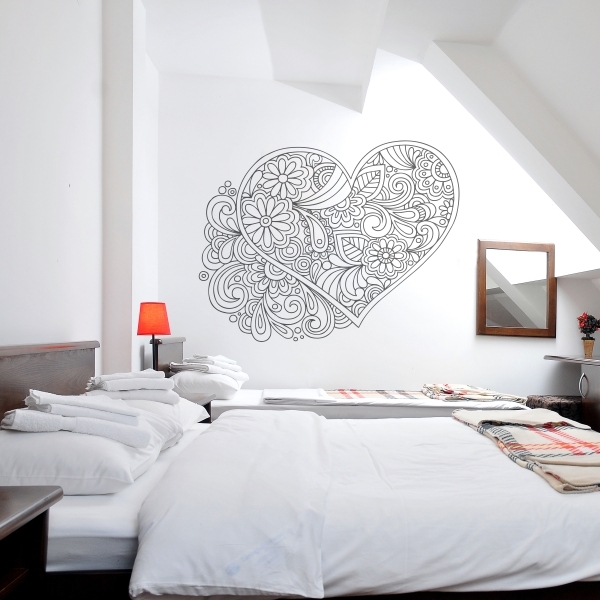 4291.jpg Vinilo decorativo corazón con flores