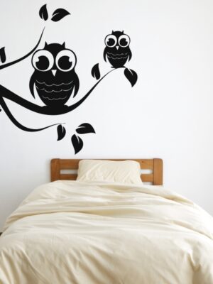 Vinilo decorativo buhos sobre rama