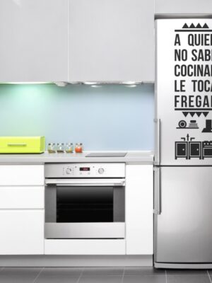 5437.jpg Vinilo decorativo A fregar